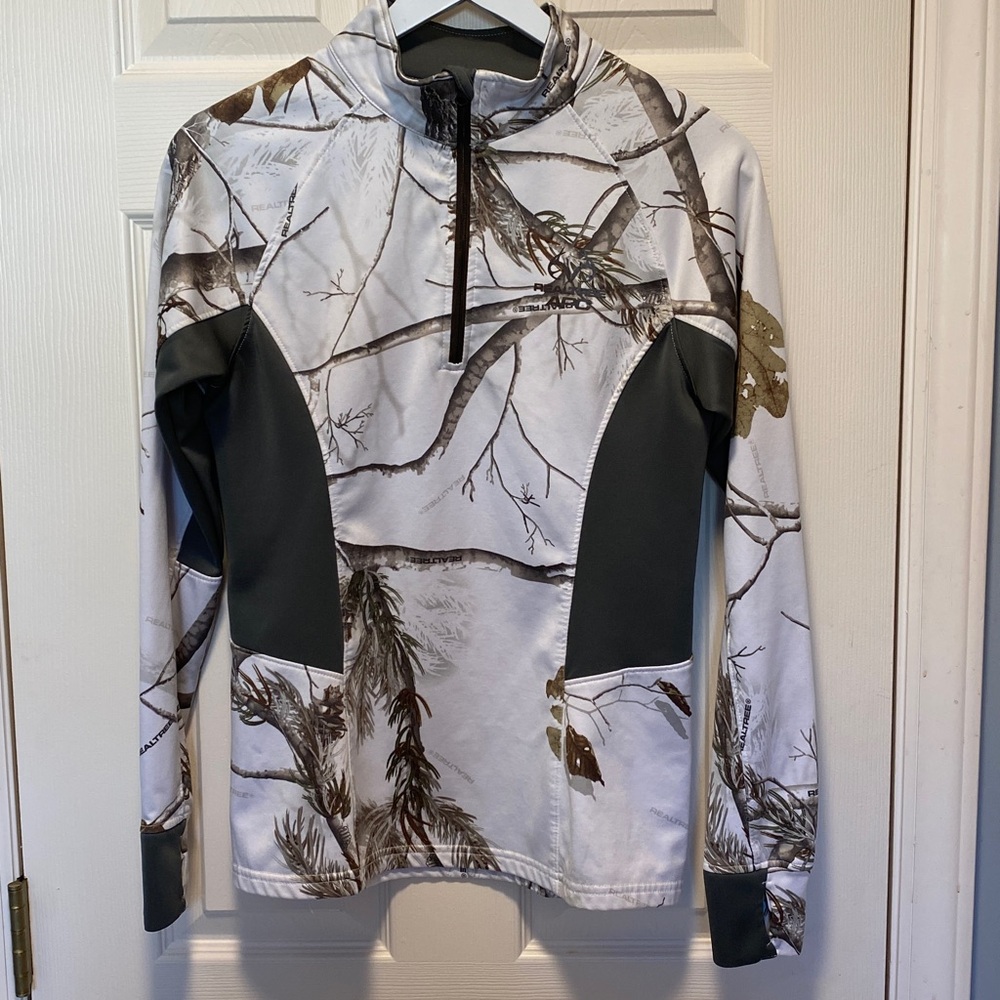 Realtree APC Performance Snow Camo Quarter Zip Pullover EUC